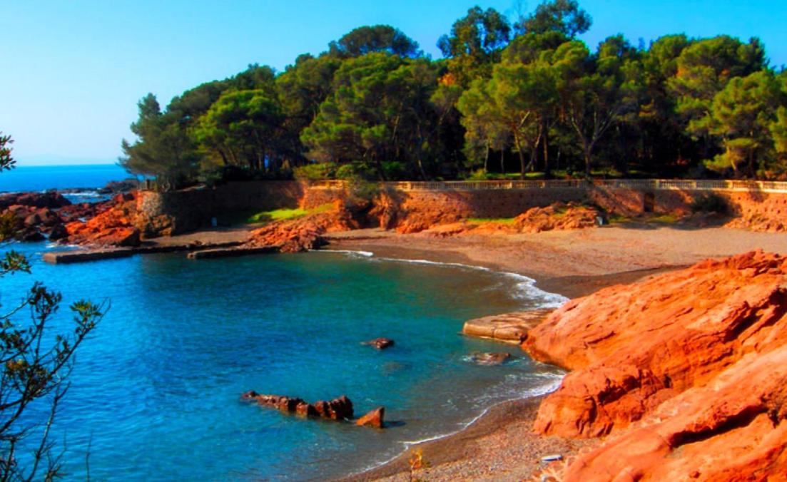 Grand F2 Quartier Les Plaines, Boulouris Proche Mer Et Port Santa-Lucia Saint-Raphaël المظهر الخارجي الصورة